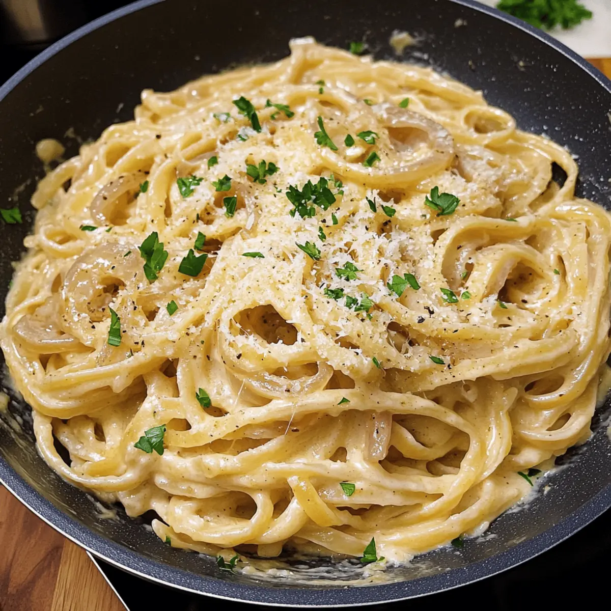 Französische Zwiebel Pasta mit Butterzauber
