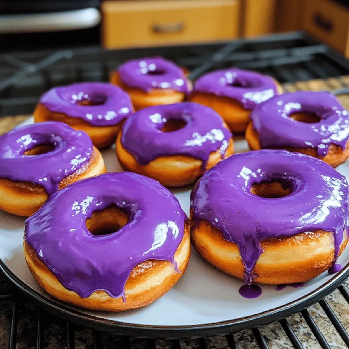 Ube Glasierte Donuts aus der Heißluftfritteuse